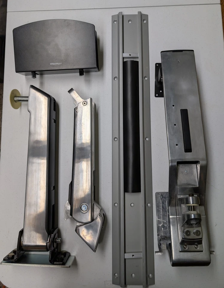 Ergotron StyleView 45-272-026 SitStand Combo System w/Worksurface & Extender arm - Image 4 of 4