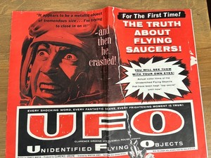 "UFO" UNIDENTIFIED FLYING OBJECTS  1956 ORIGINAL PRESSBOOK  Uncut