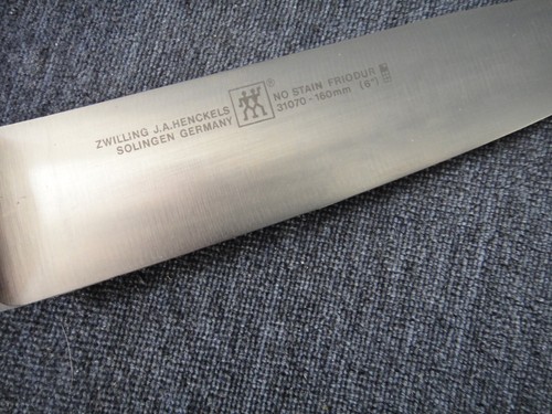Zwilling J.A. Henckels Twin 31070-160mm (6") Knife - Picture 3 of 4