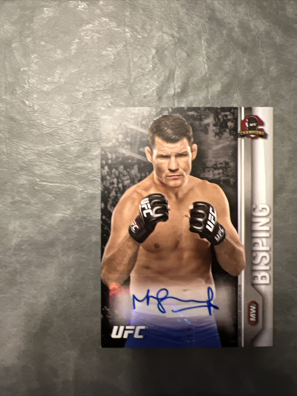 2015 Topps UFC Champions - Fighter Autographs #FA-MBI Michael Bisping (AU)