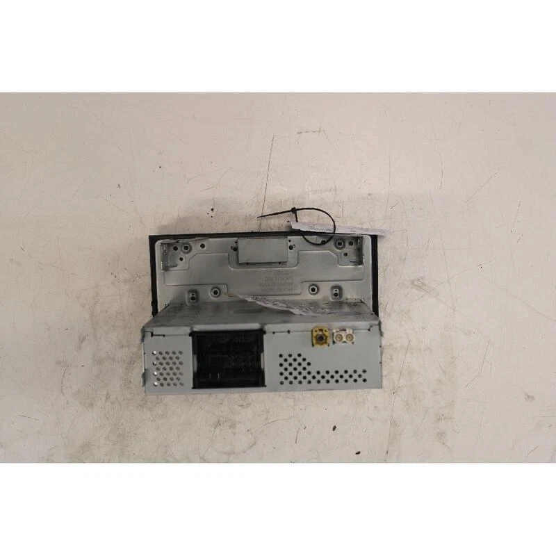 RADIO PARA SEAT - CUPRA IBIZA (15-17) 6P 1.0 12V TSI (70KW) BER. 5P/B/999CC 2015 - Imagen 3 de 4