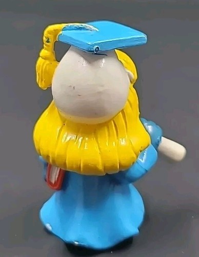 2 Vintage Smurfette Graduation Graduate Secretary 1981 PVC Figures Schleich - Picture 4 of 12