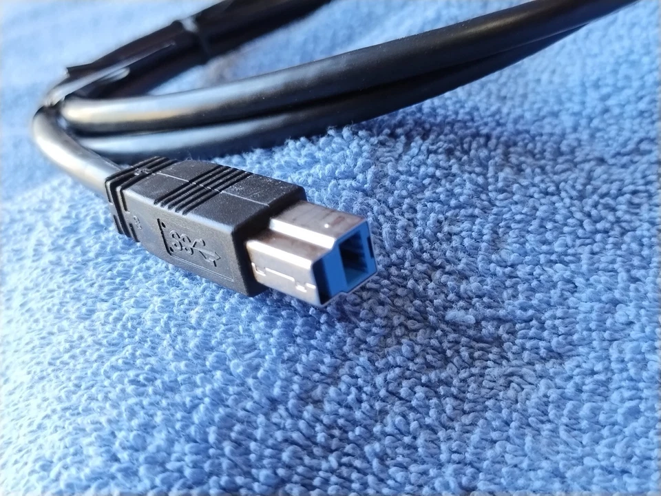 5-Foot USB 3.0 Cable USB-A to USB-B [Type A/B - M/M - Super Speed] - Image 3 of 3