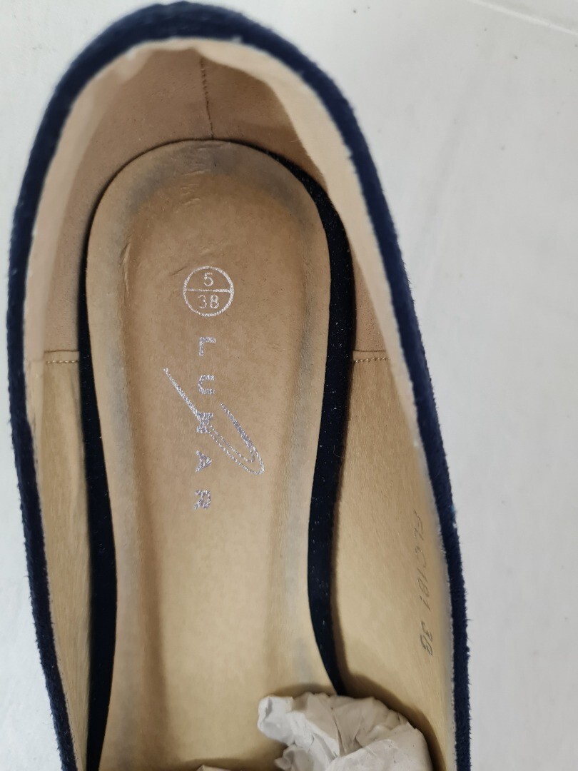BNWoB ladies NAVY FLAT SHOES with DIAMONTE TRIM by LUNAR size 5. CG A11 eBay