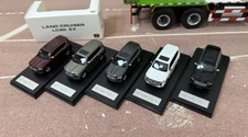 LCD 1/64 LAND CRUISER LC300 ZX SUV GR-Sport Diecast Model Car Toys Gifts Display