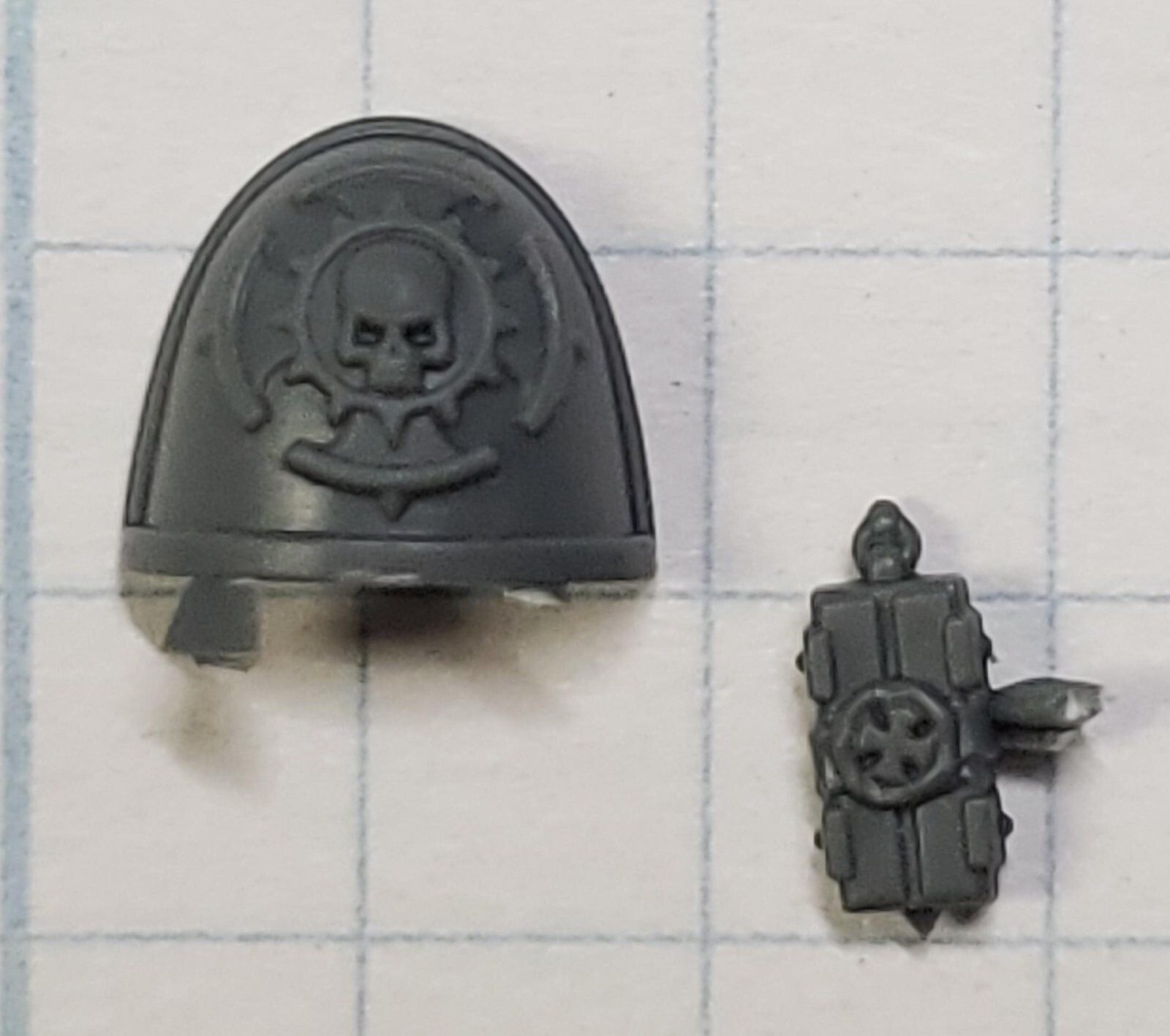 Warhammer 40k Space Marines Bits Bladeguard Veteran Crowned Backpack #65 - Foto 3