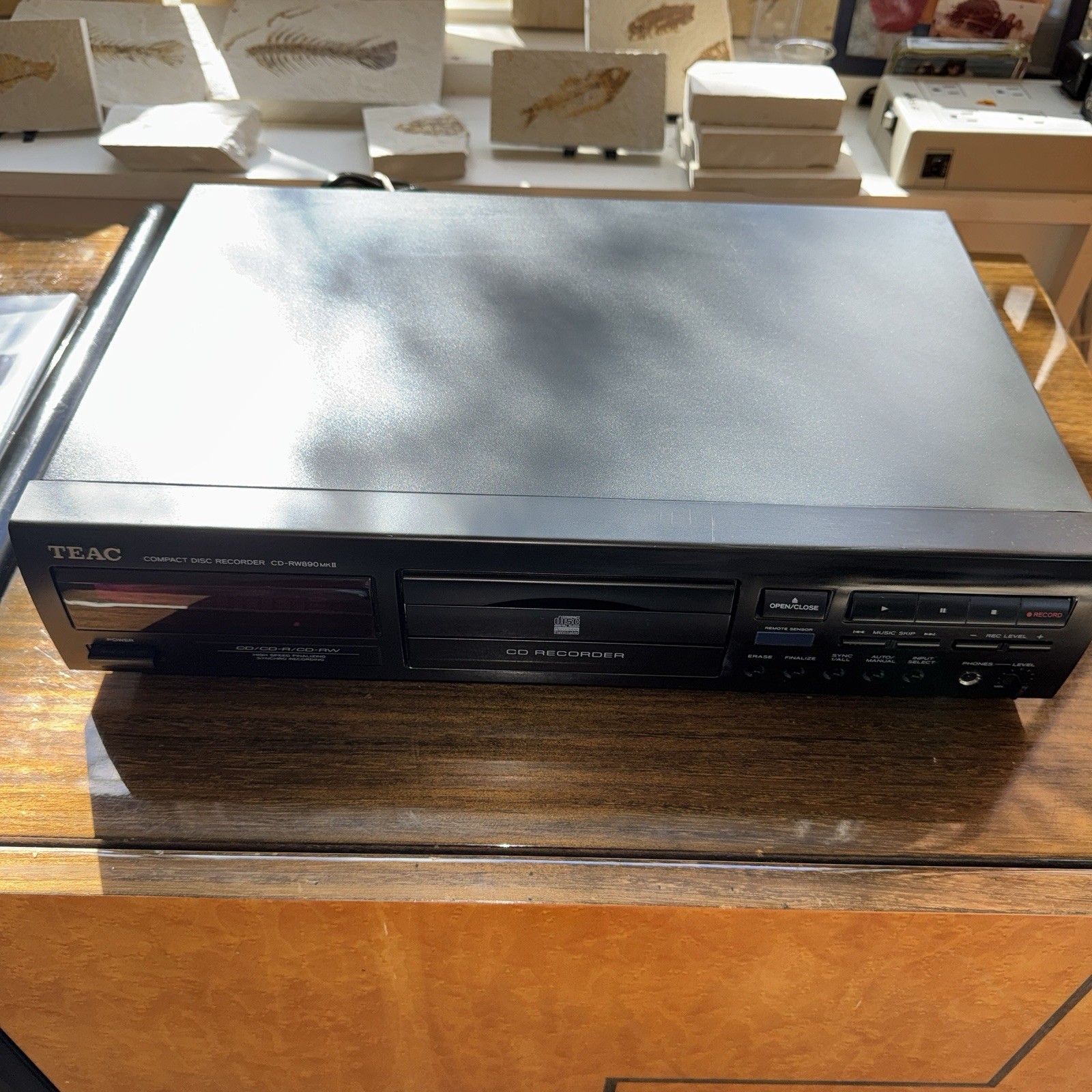 TEAC Compact Disc Recorder CD-RW890MKII / CD-RW890 MK II TES