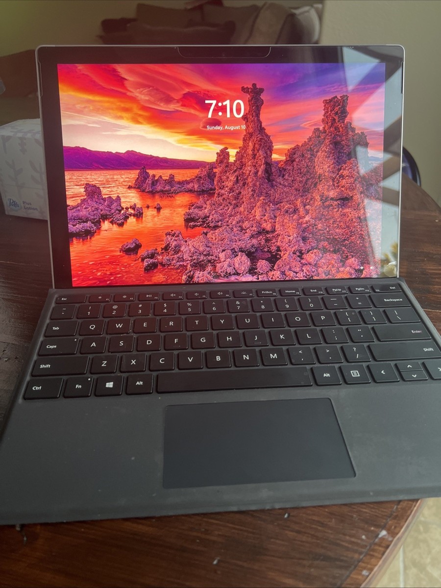 Microsoft #1886 Windows Surface Pro 7 Touchscreen 12.3” Intel Core