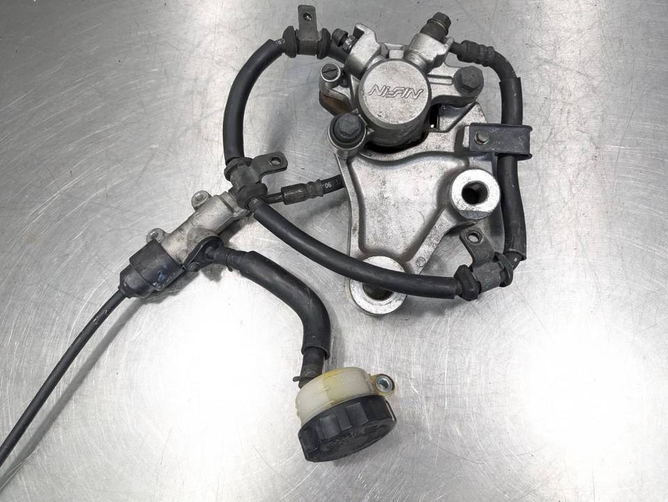 Depósito maestro de pinza de freno trasero Honda VT1100 Shadow ACE Aero Sabre 95-07 OEM Foto 3 de 4