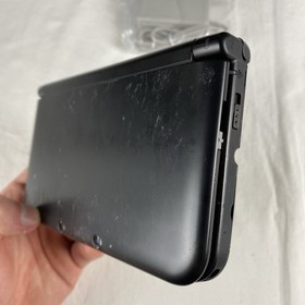 USA Nintendo 3DS XL Handheld Game Console SPR-001 Black With Charger Stylus
