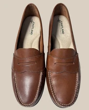 Eastland Womens Classic II Tan Penny Loafers SZ 10M