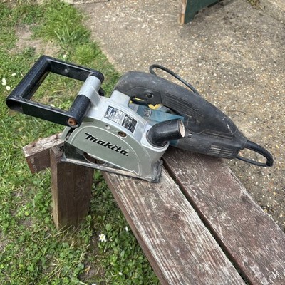Makita SG1250 Mauernutfräse 125 mm 1400 W