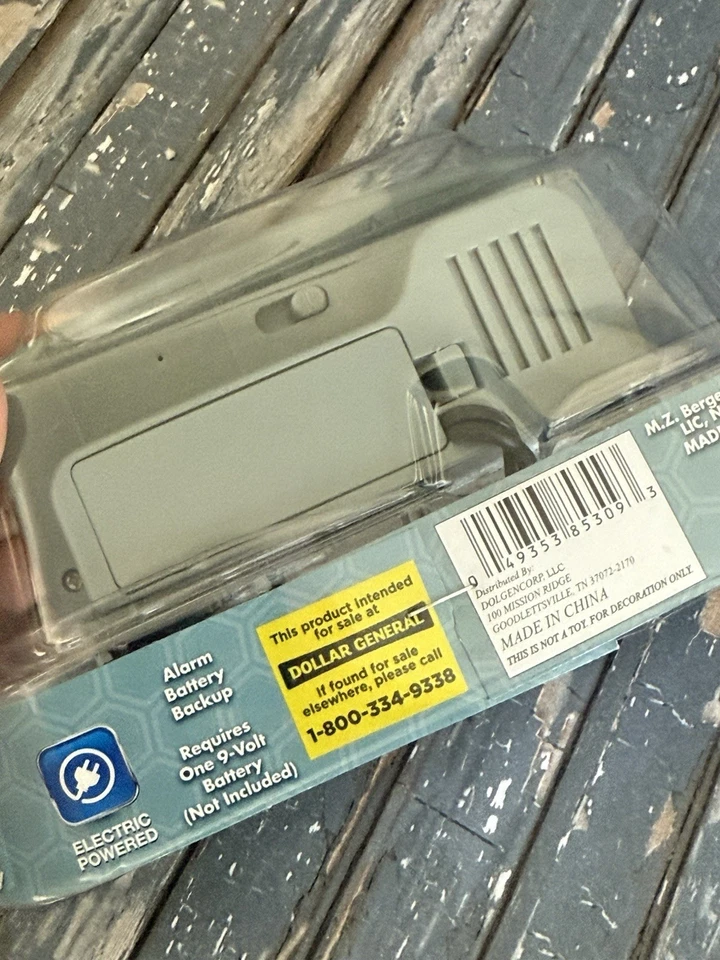 Sharp LED Digital Alarm Clock Electric Powered .6" Red Display NEW - Image 3 of 4