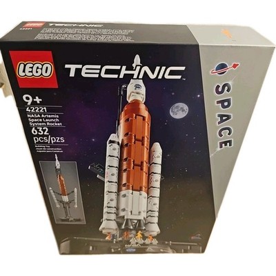 NASA Artemis Space Launch System Rocket LEGO 42221 New In Box