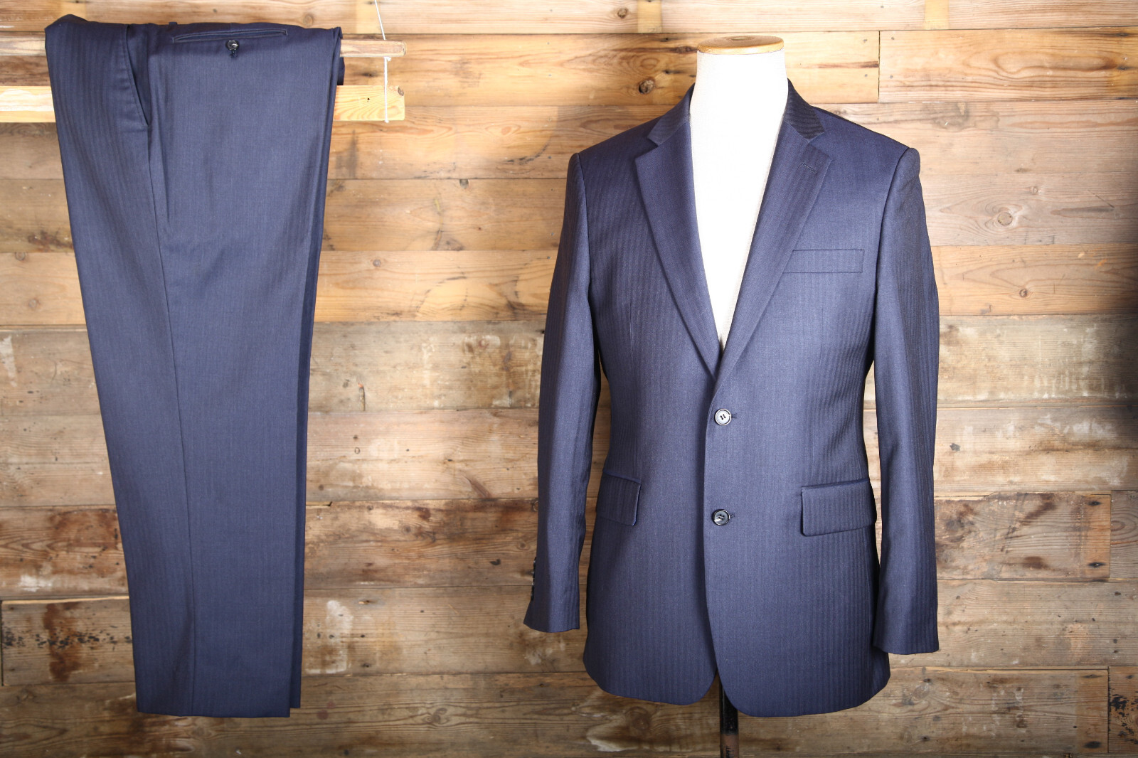 Chester Barrie Savile fila 40S 36W 28L blu navy lana autorigata tela