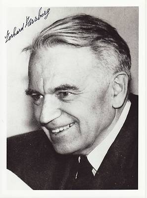 Gerhard Herzberg Originalautogramm auf Großfoto Nobel Chemie 1971  autograph