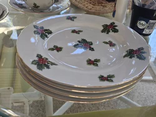 Vintage Set 4 LEFTON BONE CHINA TEA 7" Side Plates Holly Berries Gold #7950 