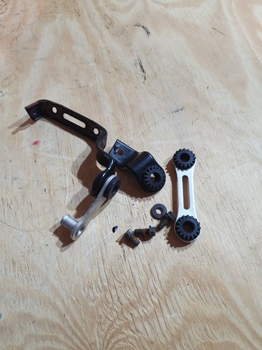 MV-AGUSTA BRUTALE 750 CRC 2007 Bracket Oil Cooler - Picture 2 of 8
