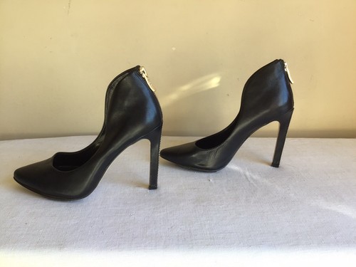 Womens BCBG Generation Black Leather Zipper Detail High Heel Stiletto Size 4M - Picture 5 of 9