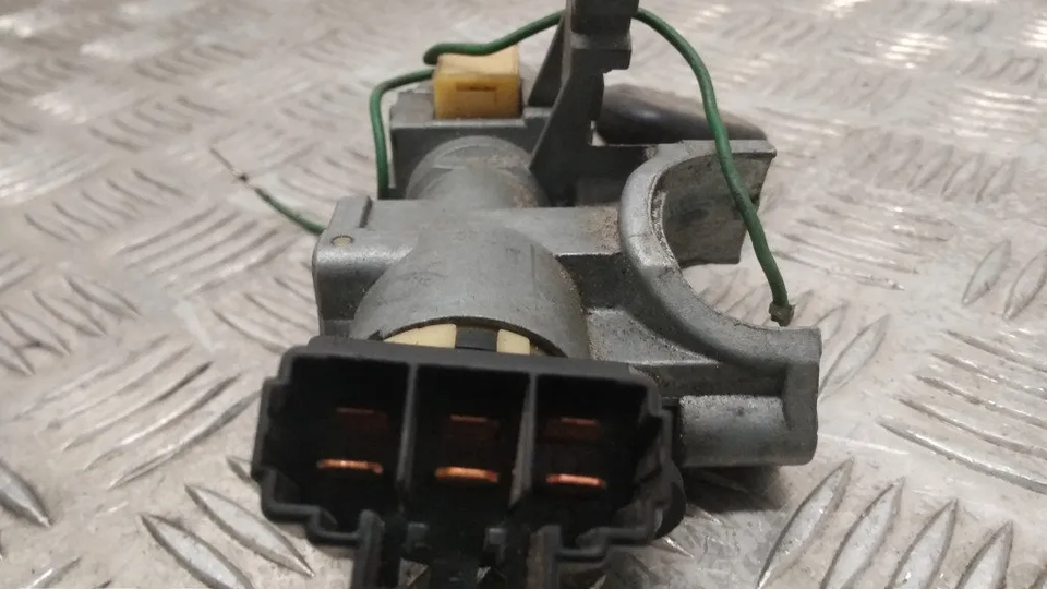 MAZDA 626 IV GE Verrouillage d'allumage 2.00 Diesel 55kw 1994 13904173