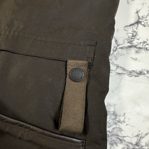 Chaleco BARBOUR Para Hombres Oliva Alwinton Algodón Encerado TALLA XL NUEVO CON ETIQUETAS Auténtico Chaleco - Imagen 4 de 16