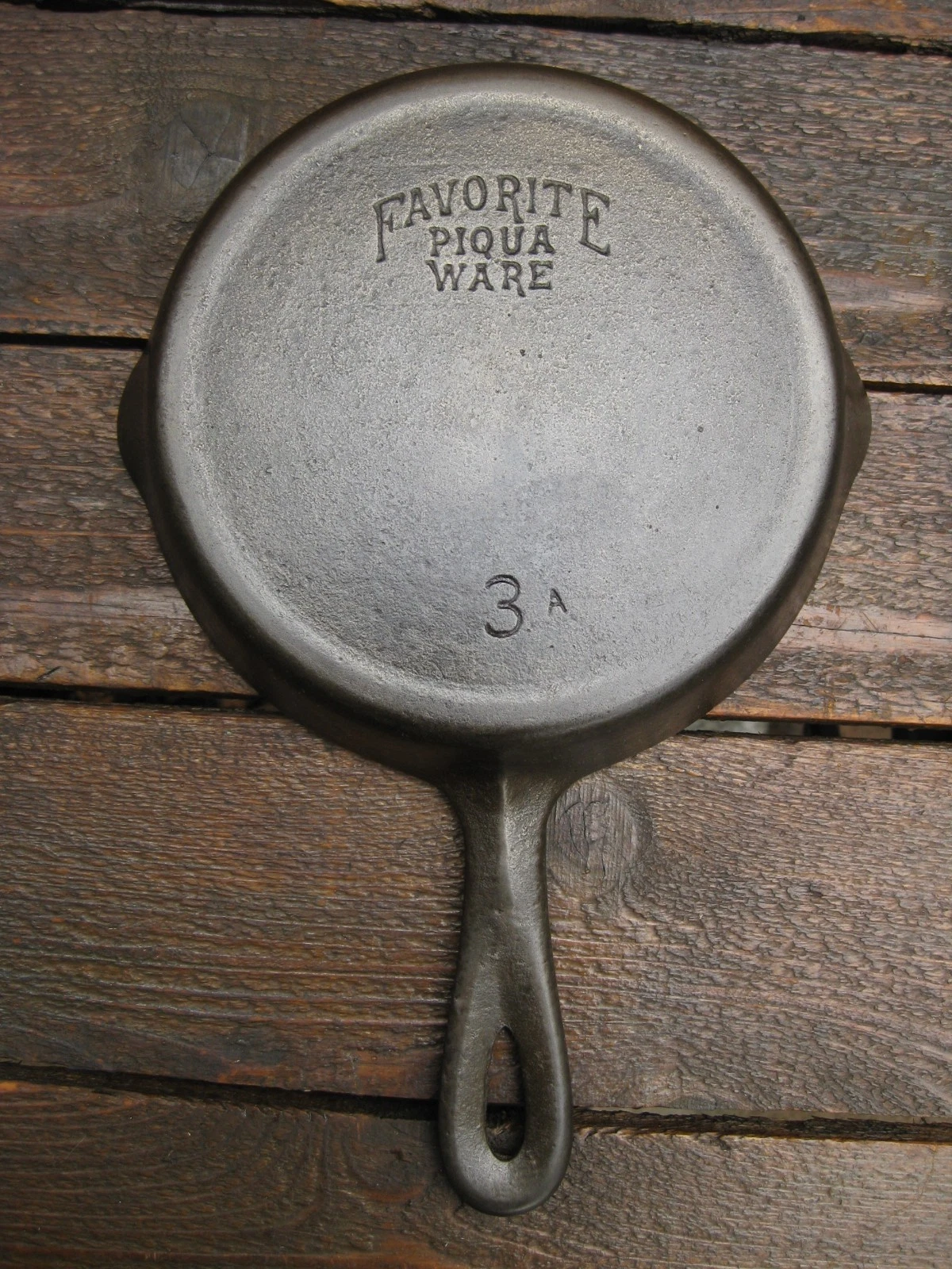 Nice Vintage Fully Restored # 3-A Favorite Piqua Ware Cast Iron Skillet
Opens in a new window or tab