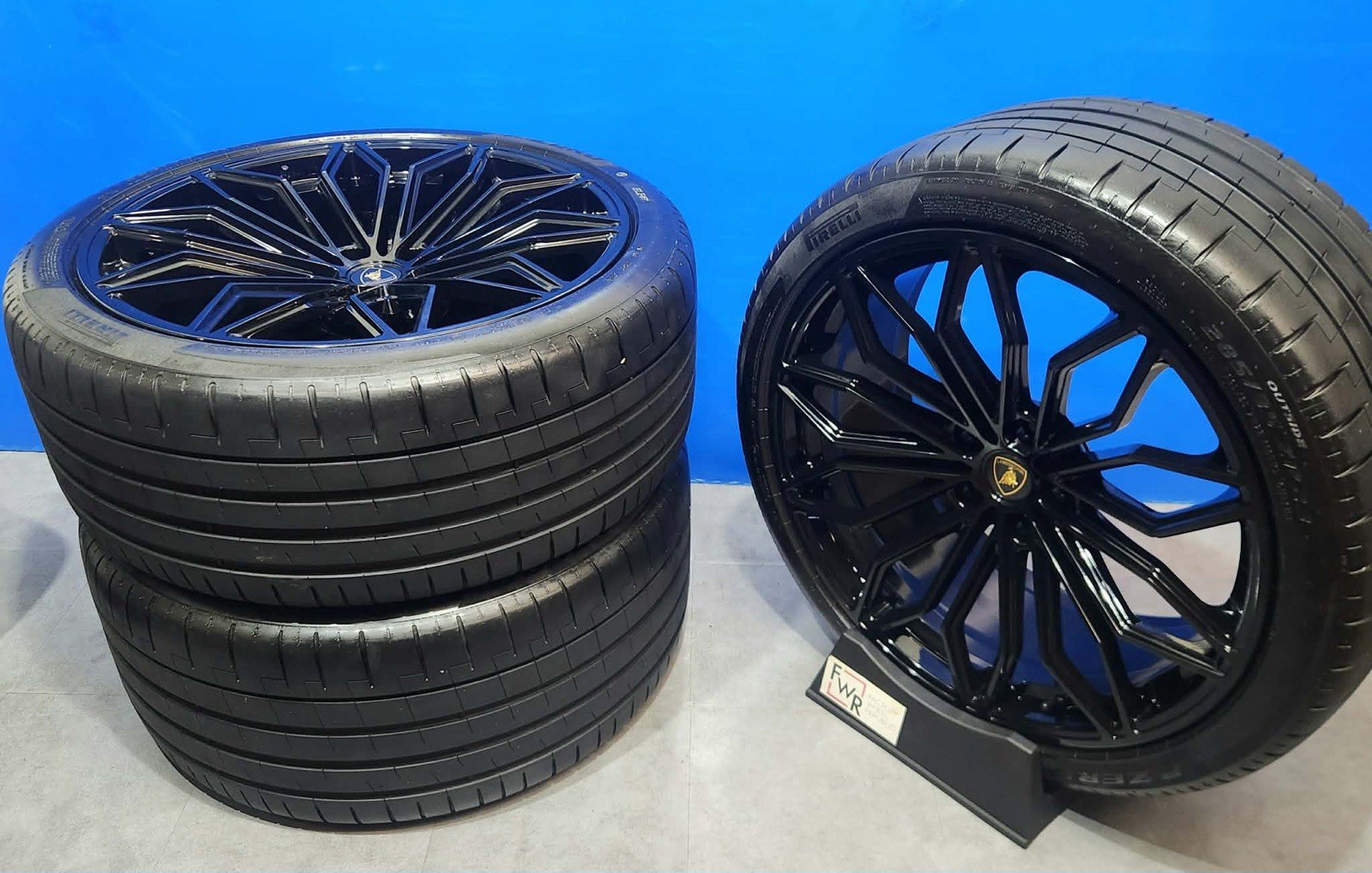 23”  Lamborghini Urus Factory OEM Black Wheels Rims Tires Galanthus Performante