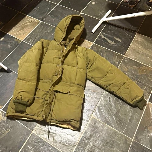 mid-1950s Eddie Bauer "Bauer Down" Kara Koram green Blizzard Proof Parka Medium - product listing photo