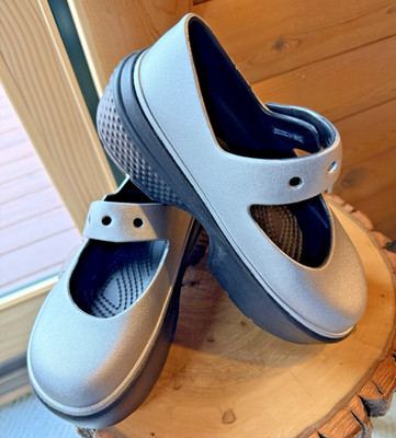 Crocs  Stomp Mary Jane Silver Platform Shoes Women s Sz 6 Men 4 New Never Worn