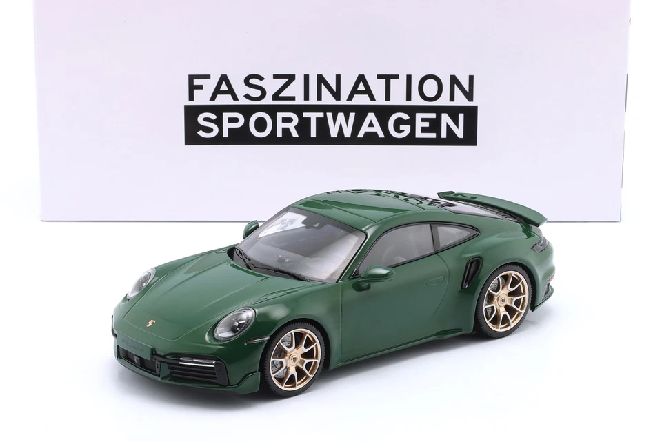 Porsche 911 (992) Turbo S Coupe Sport 2024 gr�n / goldene Felgen 1:18 Minichamp