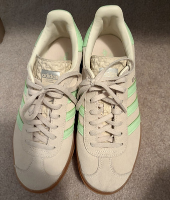 adidas Sneakers Beige/Green Stripes