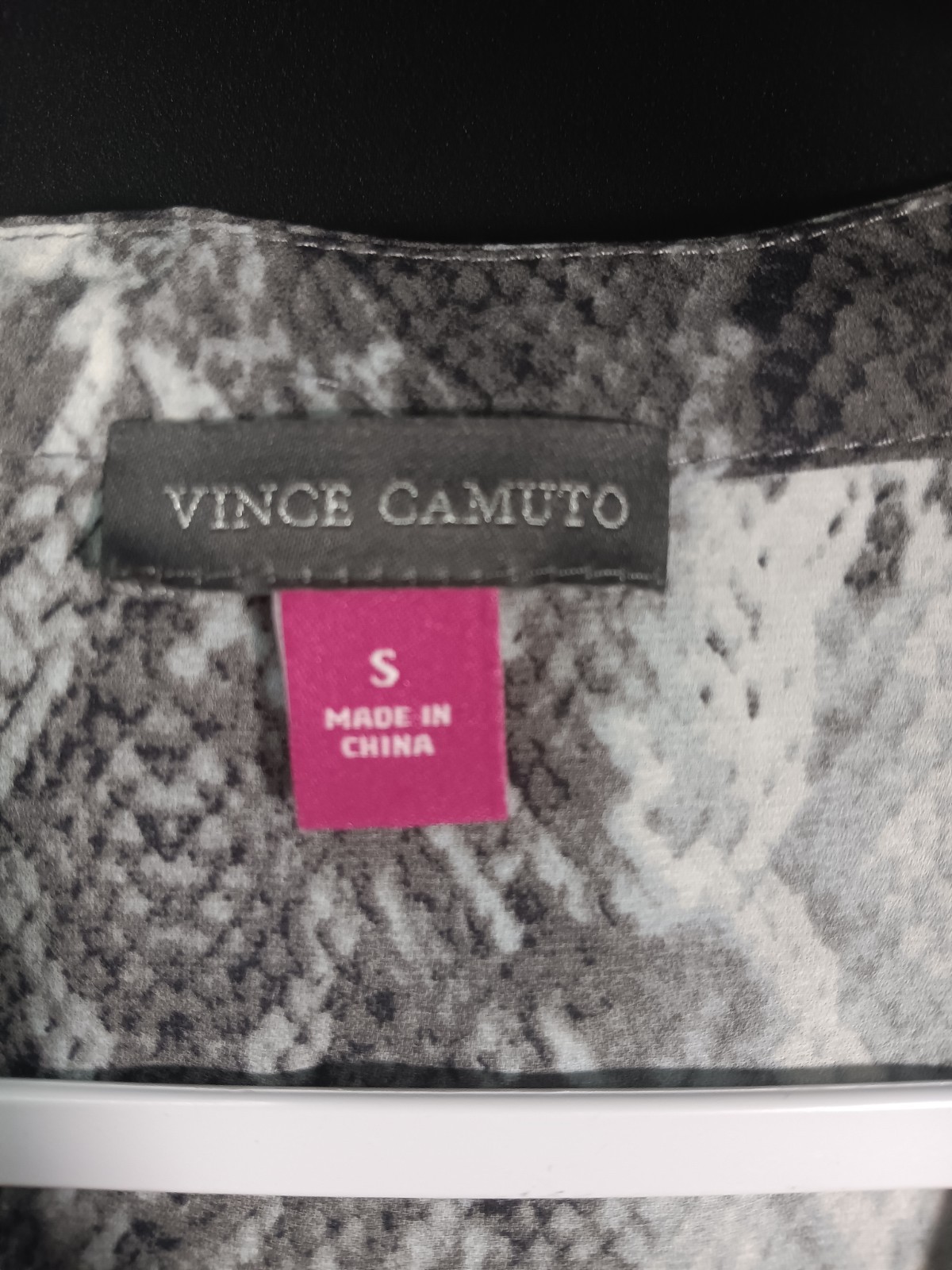 Vince Camuto Women’s Small Python Print V‑Neck Pu… - image 2