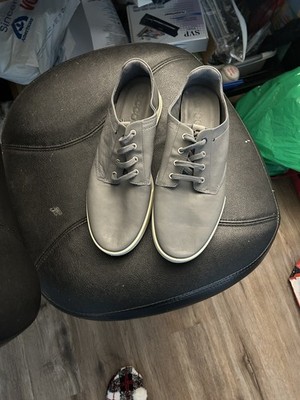Mens ECCO Soft 7 gray Quilted Leather Sneakers Size 9