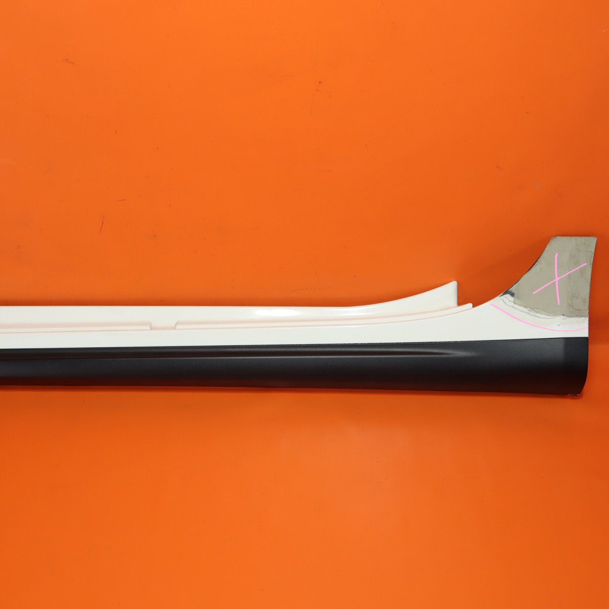 MASERATI GHIBLI ROCKER MOLDING LEFT DRIVER 2014 2015 2016 2017 670010789 OEM