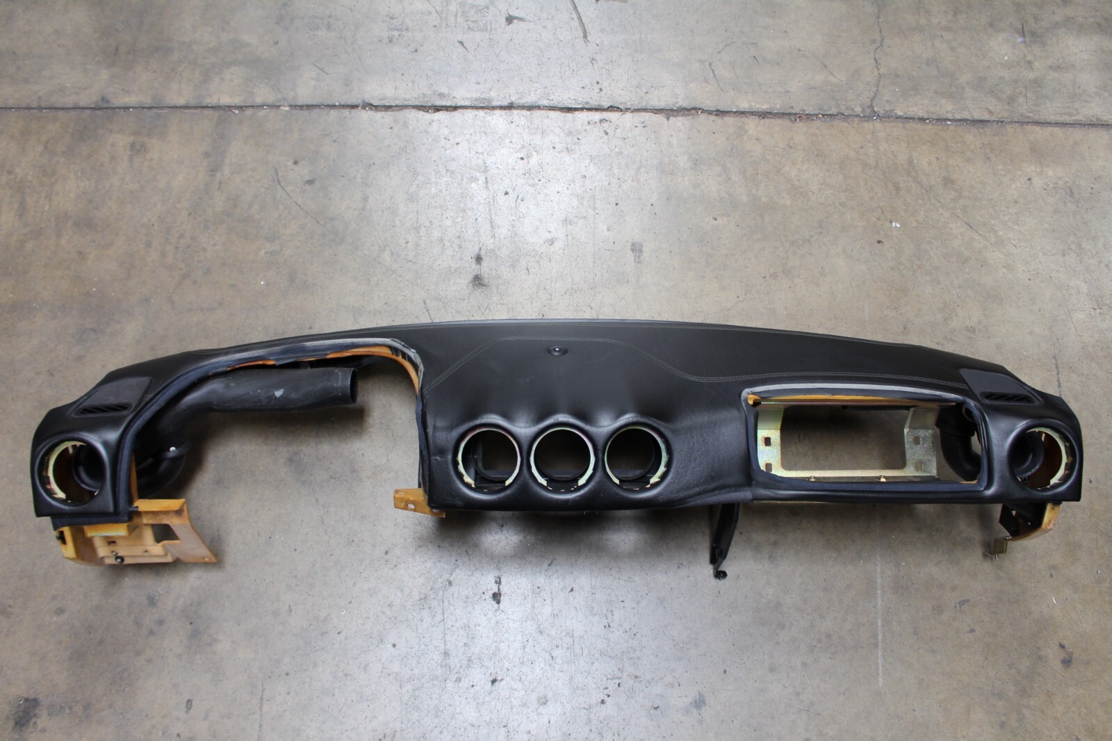 Ferrari 456, Dashboard, Chipped/Scuffed, Used, P/N 65289402