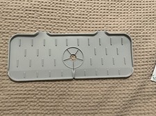 Kitchen Faucet Sink Splash Guard Silicone Drain Pad Water Catcher Tray Slip Mat