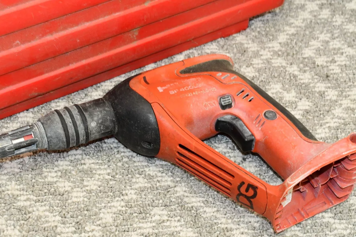 HILTI SF4000A Cordless Drywall Electric Screwdriver Screw Gun w