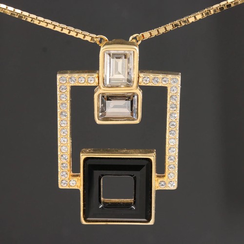 SWAROWSKI PENDANT WITH EMERALD CUT CRYSTALS - Picture 2 of 2