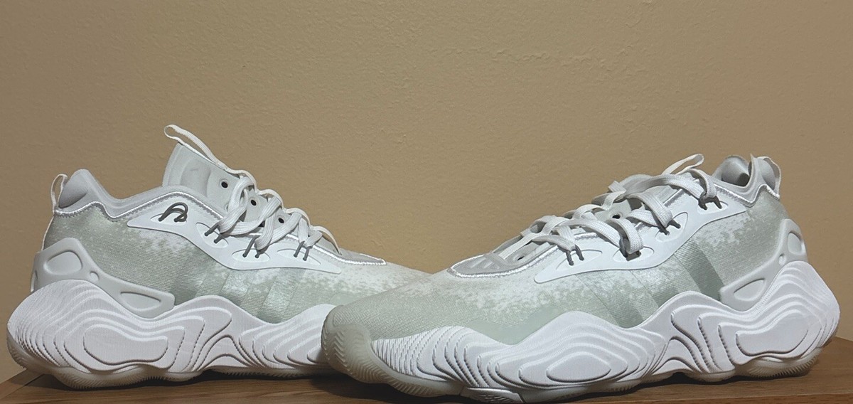 Adidas Trae Young 3 Silver Metallic Basketball Sneakers Size 5 White IF2102 adidas Trae Young 3 White Silver Metallic for sale  main image 2