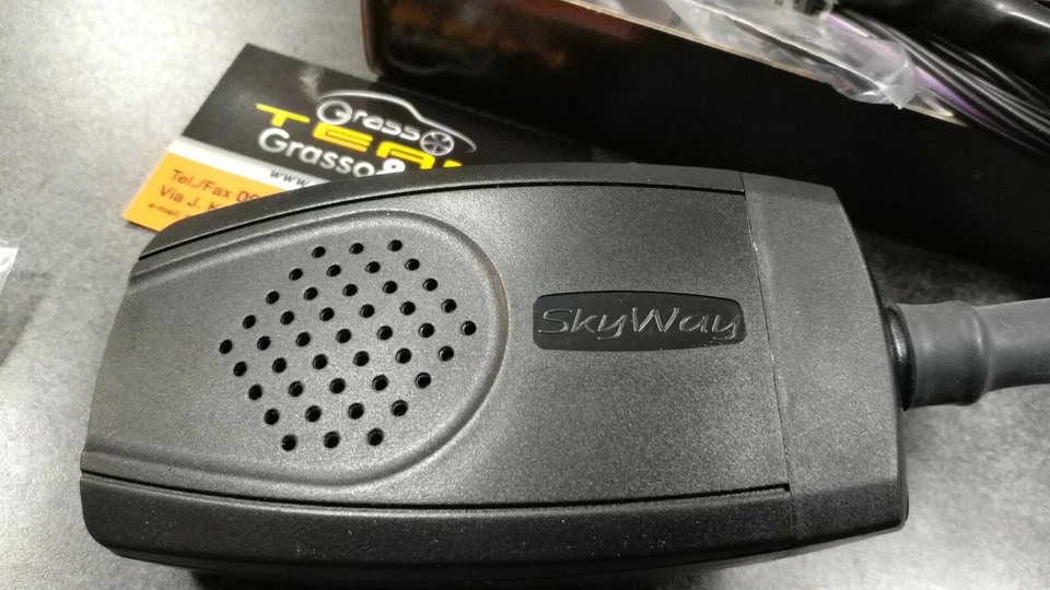 Antifurto Sonoro con immobilizzatore per motocicli scooter Moto con telecomando  - Immagine 2 di 4