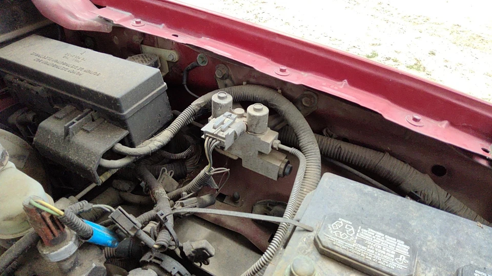 Mazda B2500 1998-2000 unidad completa de bomba de freno antibloqueo OEM Abs Rwabs Zzr0437a0 Foto 3 de 4