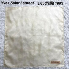 Sciarpa seta Yves Saint Laurent avorio 60x57 seta 100 autentica originale usata