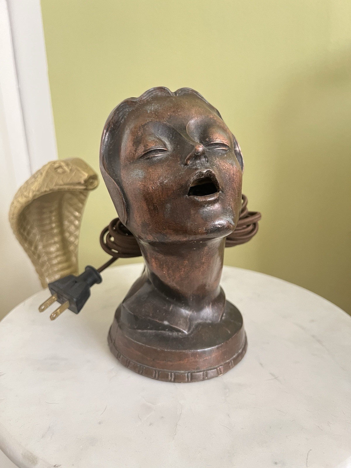 Art Deco Statue HOT LIPS Woman Erotic 1920 Cigarette Lighter