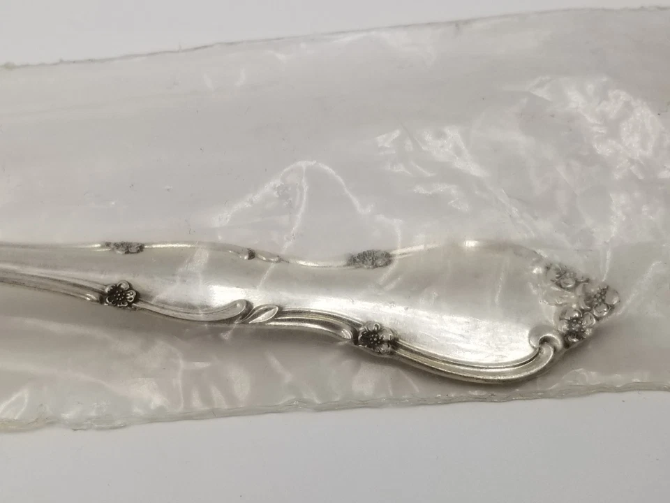 Cucharada Gorham de plata esterlina vintage de 8,5" patrón de tiara rosa sellada de fábrica Foto 3 de 4