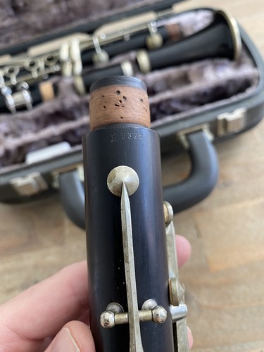 Vintage Unknown? Made In France Wood Clarinet Serial # H5326 With King Case - Picture 7 of 17