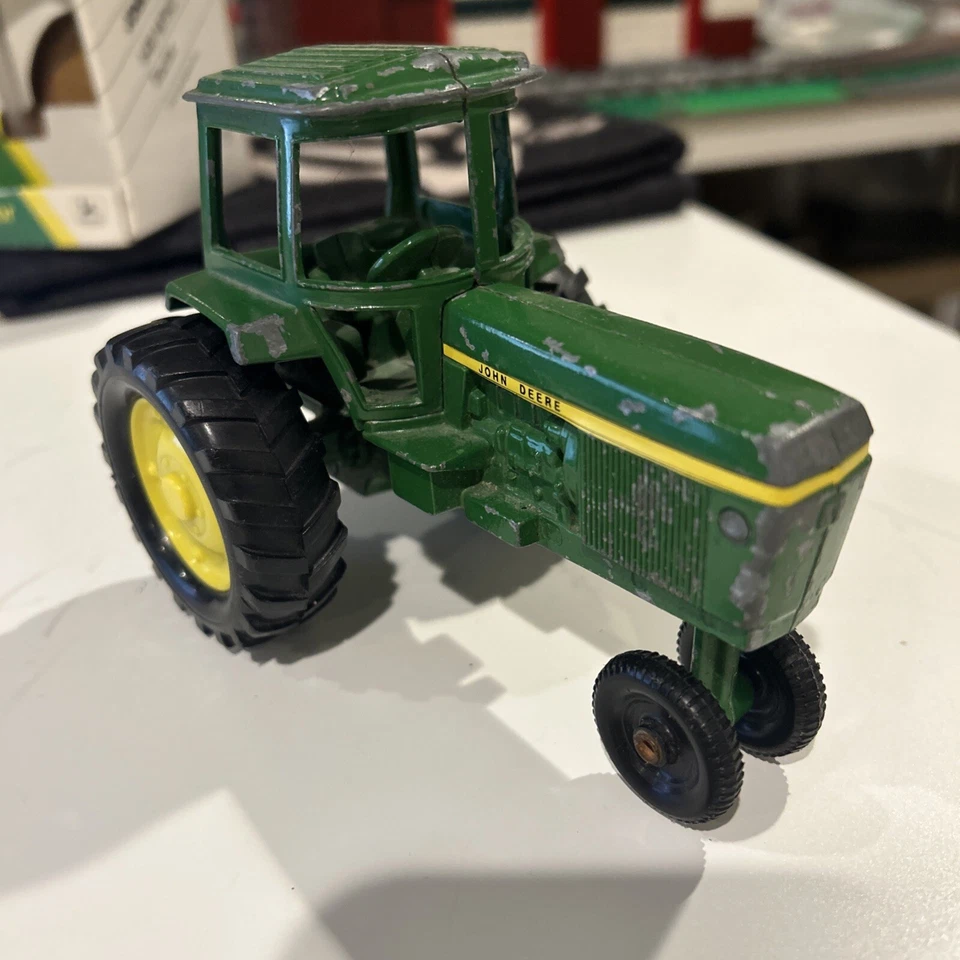 John Deere 4430 1:32 Ertl 1972ish (sin caja) astillas de pintura también Foto 2 de 4