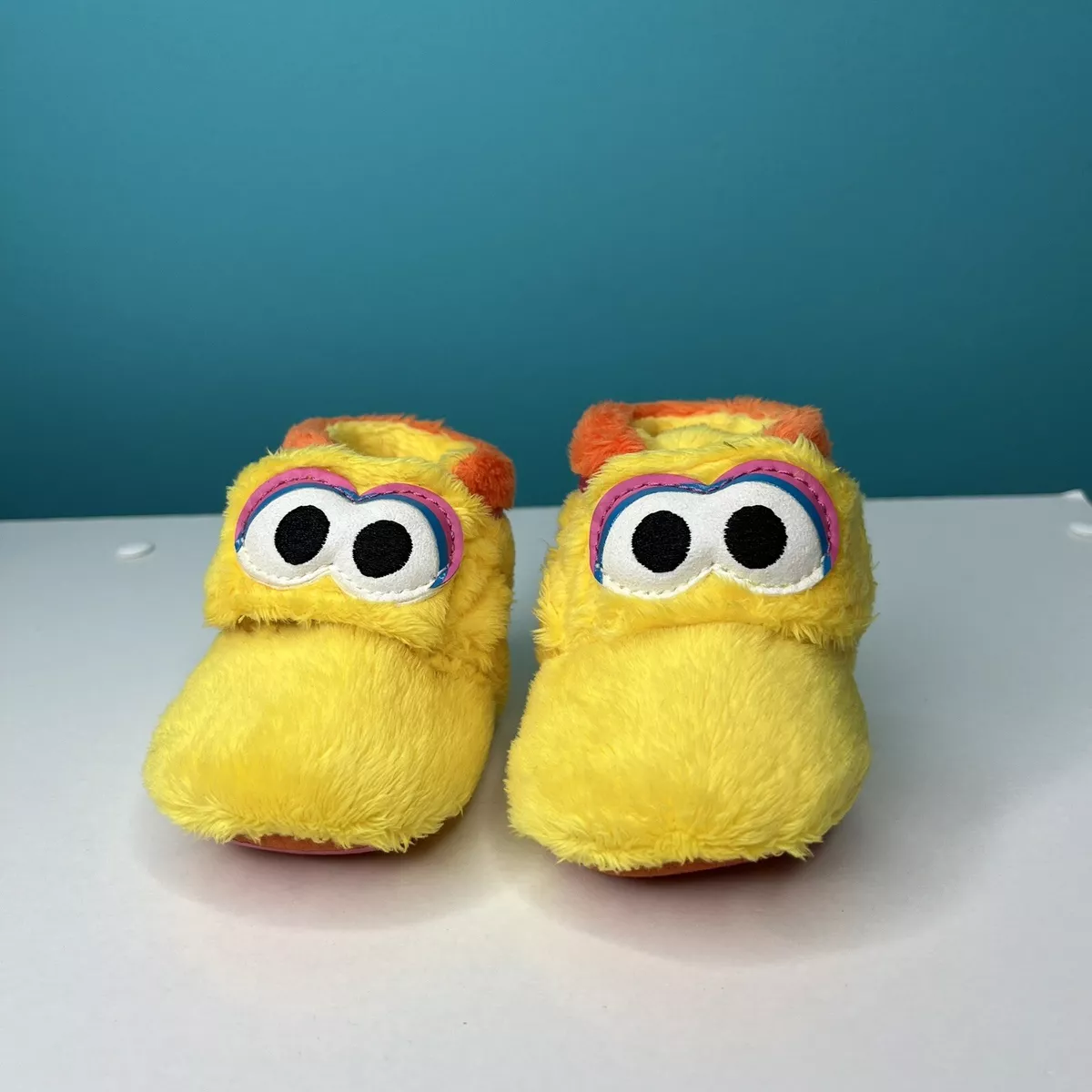 Baby Ugg X Sesame Street Big Bird Bixbee Fluffy Unisex Baby Shoes Size 0/1