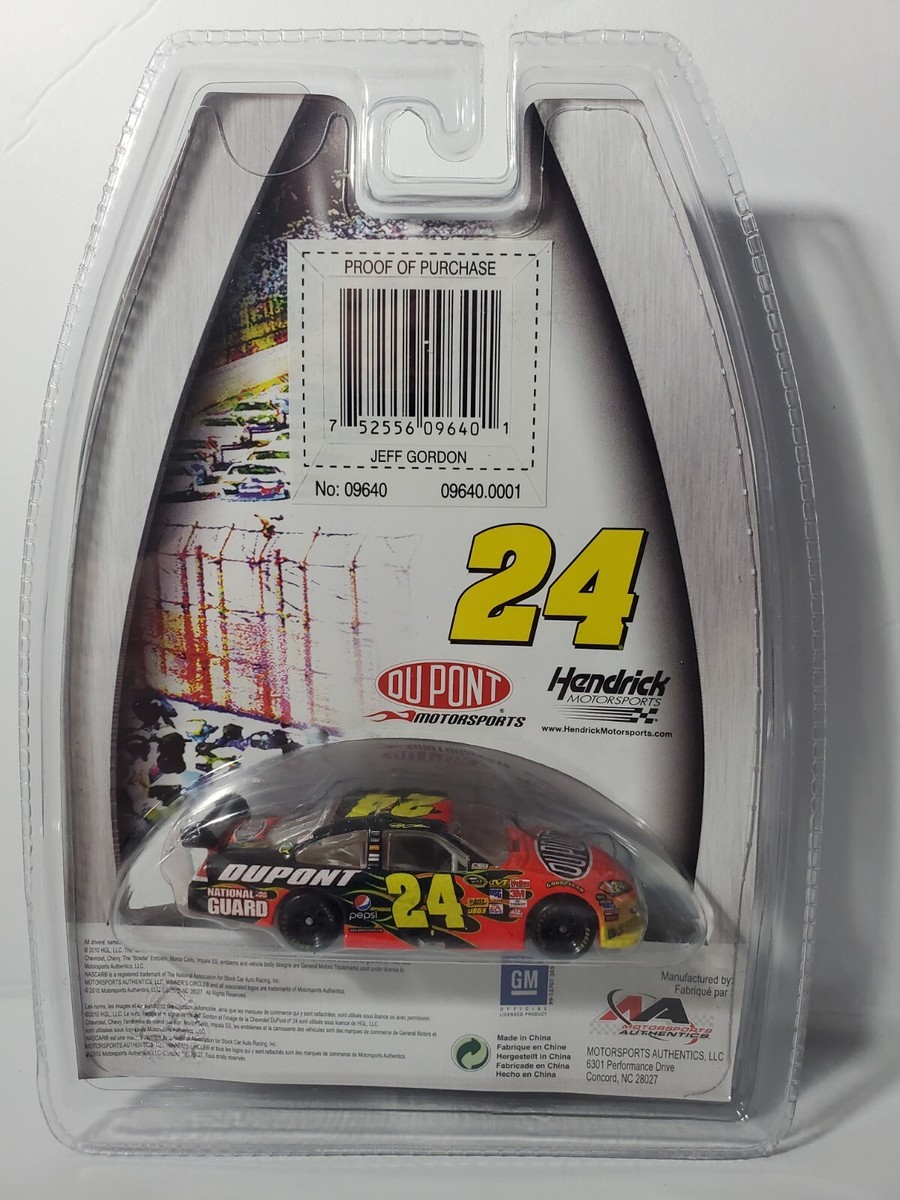Jeff Gordon #24 DuPont Flames 2010 Winners Circle 1:64