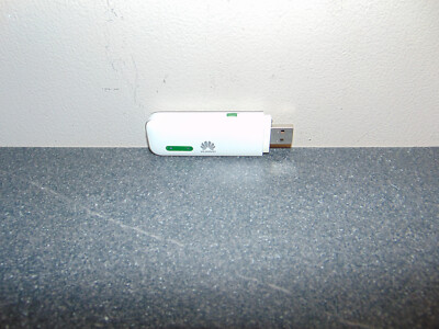 Huawei E355 3G UMTS HSPA+ HSDPA 21Mbps USB Surf Stick OHNE KAPPE