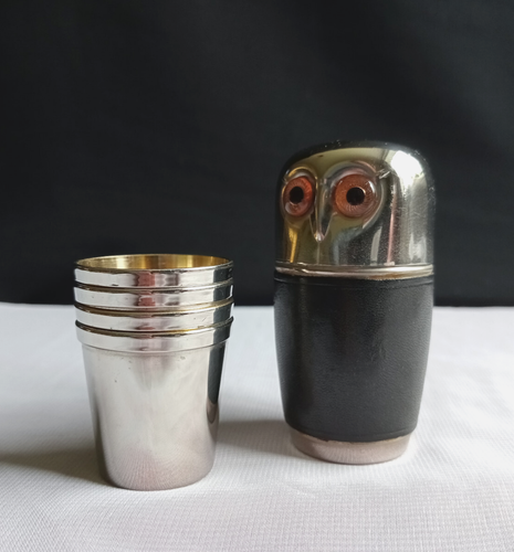 Vintage Owl Shaped Chrome Metal Shot Glasses Set Holder 4 Nesting - Picture 5 of 18